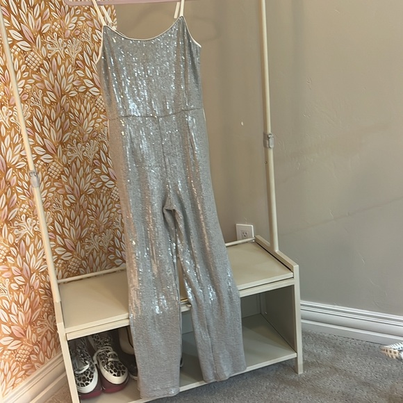 Anthropology Claudette silver sequined jumpsuit - EUC - size 2 - Picture 5 of 6